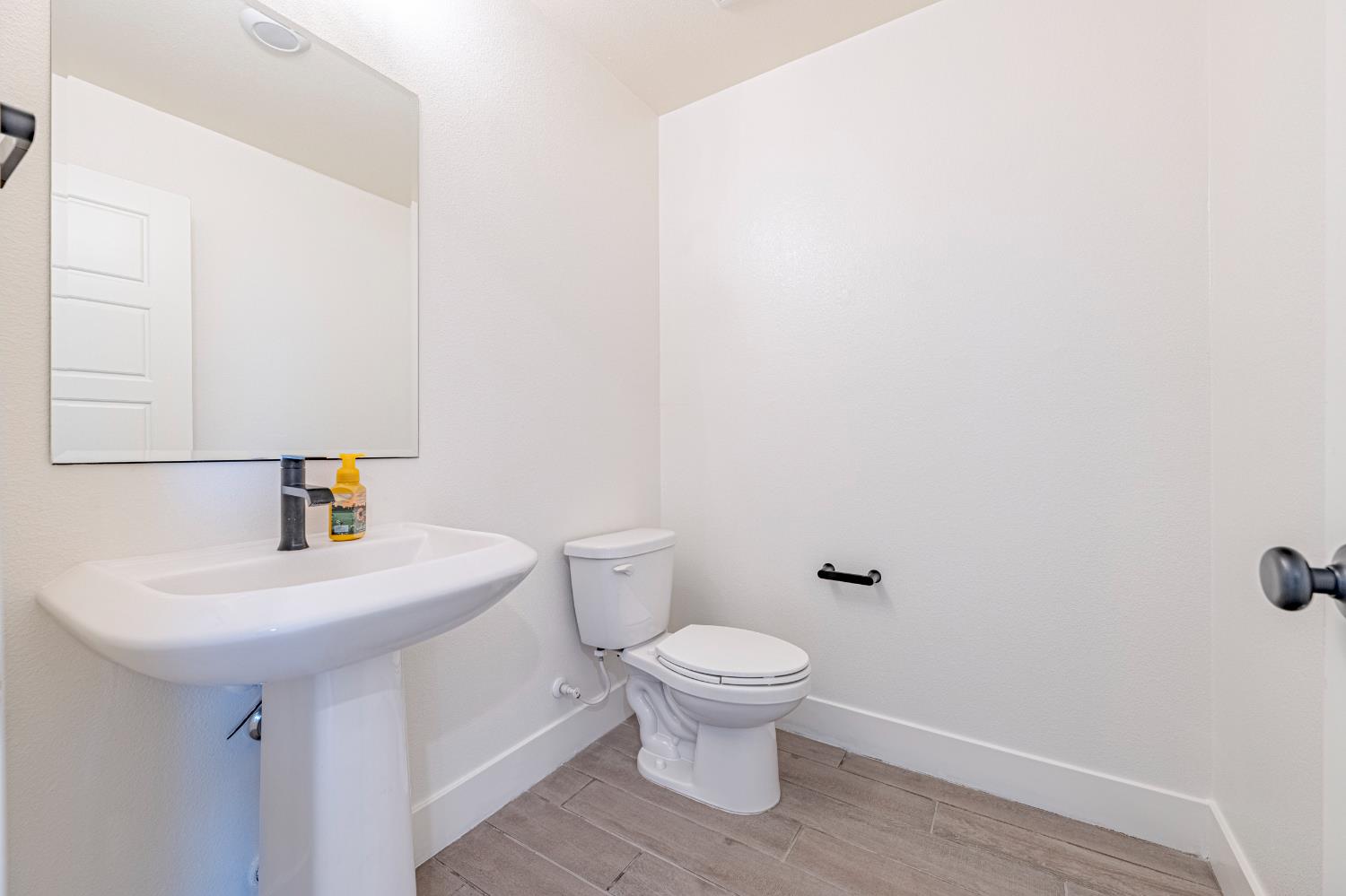 2104 Redding Way, Atwater, CA 95301