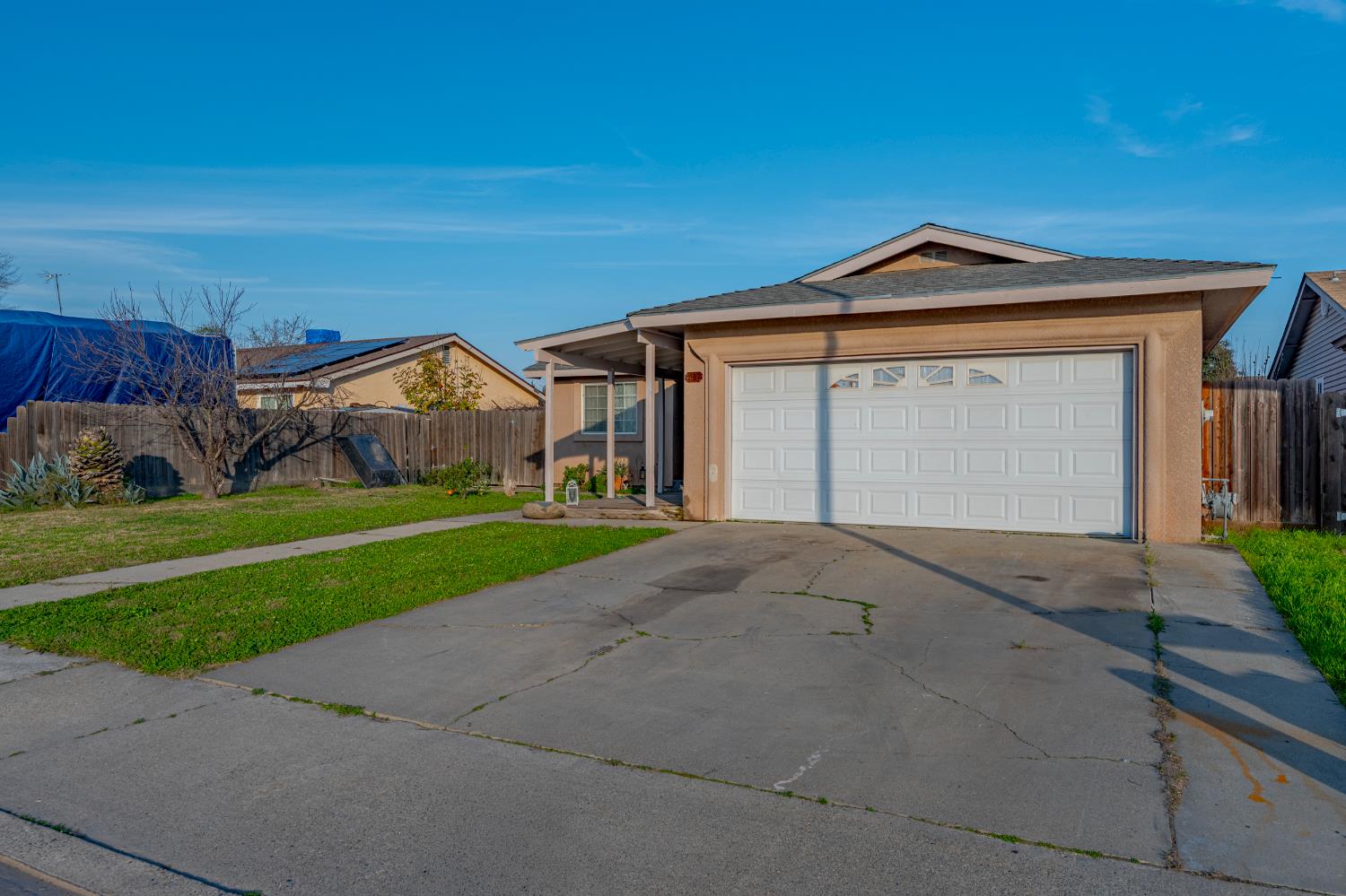 2394 Lance St, Merced, CA 95348