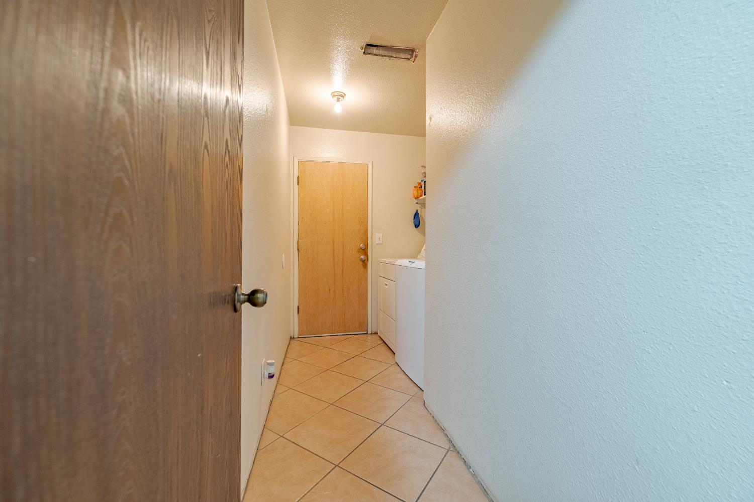 2394 Lance St, Merced, CA 95348