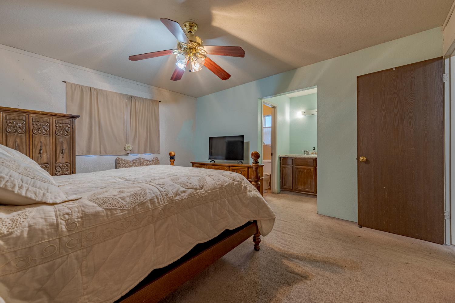 2394 Lance St, Merced, CA 95348