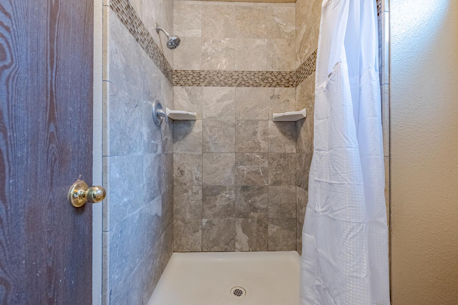 2394 Lance St, Merced, CA 95348